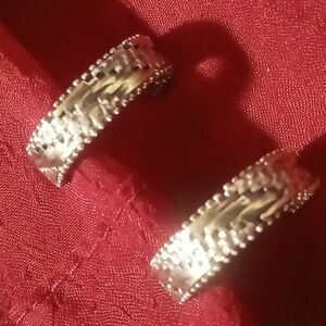 925 sterling silver 3/4 hoop earrings Blackened basket weave pattern.